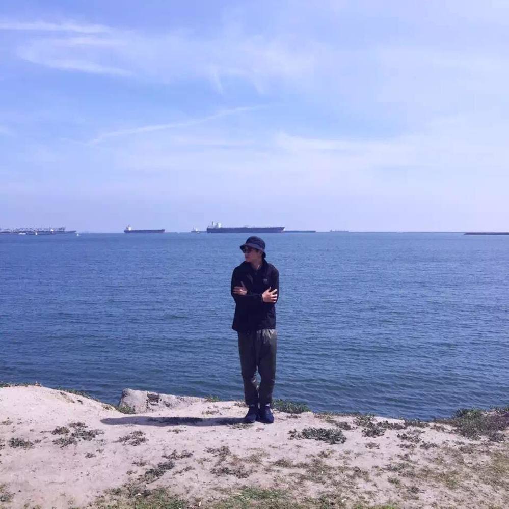 Meet your Posher, Stone